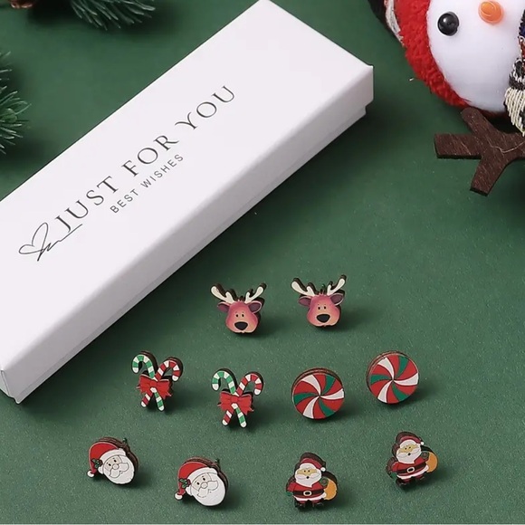 5 Christmas Santa Clause Cane Elk Wooden Stud Earrings Set NEW - Picture 5 of 7